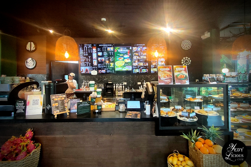 Dear Joe counter with fresh fruits